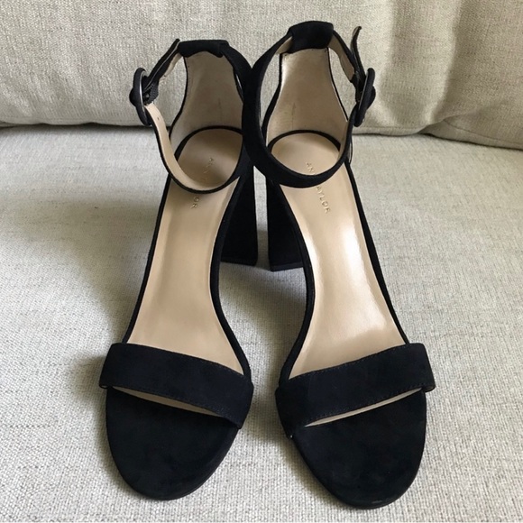 Ann Taylor suede Block Heels. - Picture 3 of 5